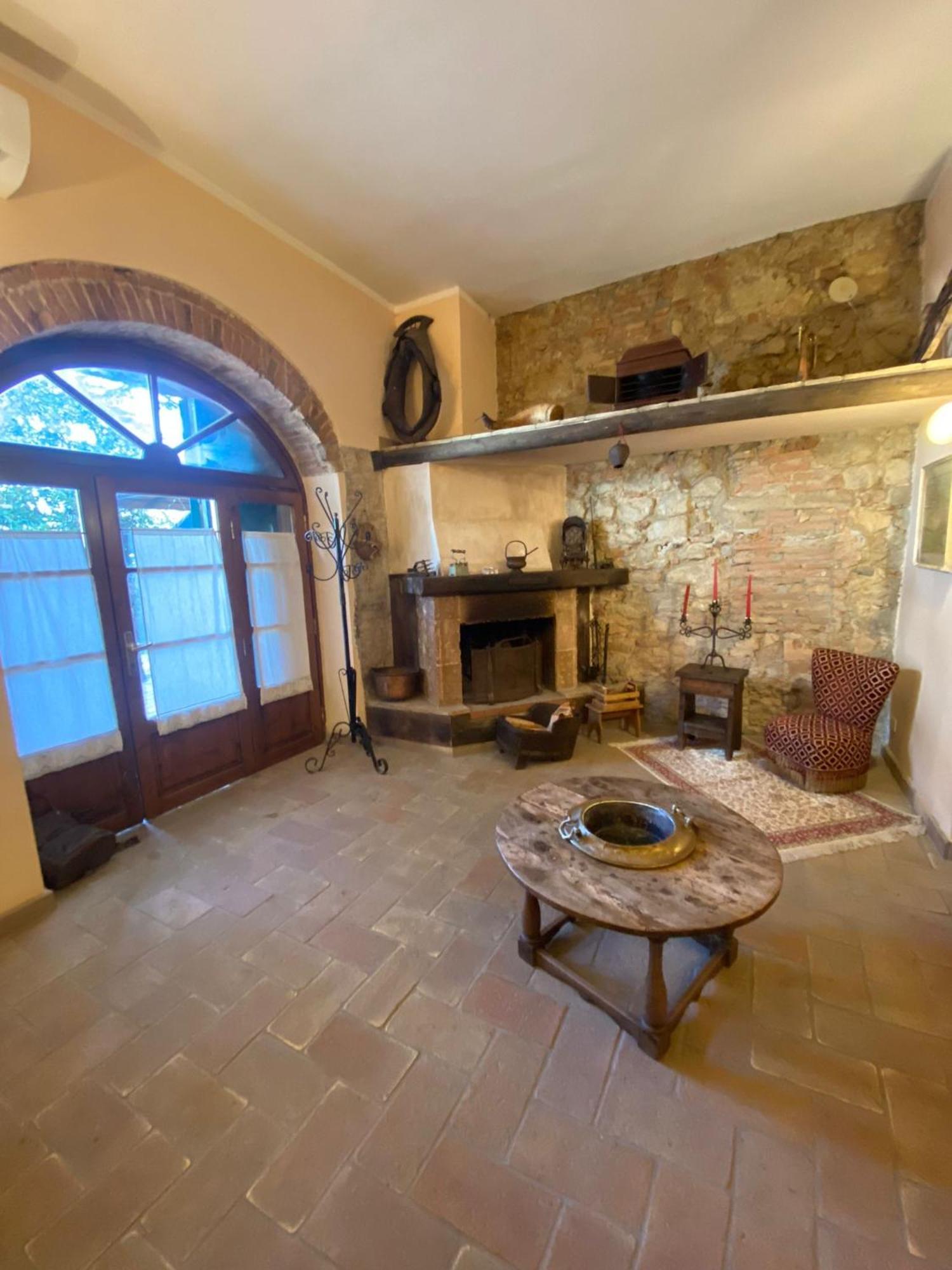 La Lanterna Apartment Collesalvetti Bagian luar foto